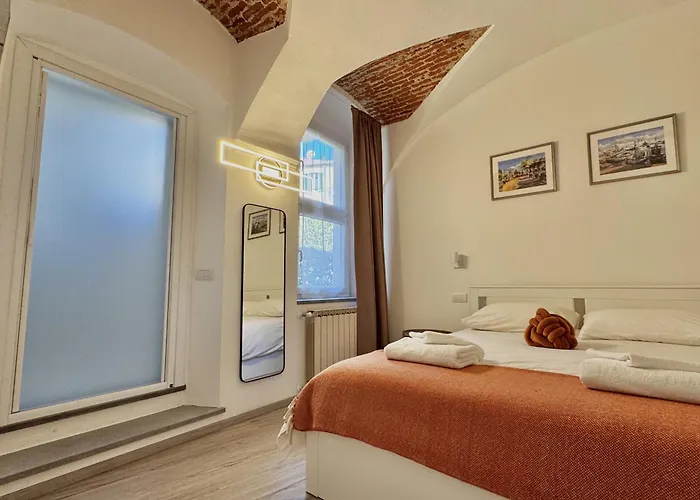Belvedere 237A Lakeview Luxury Apartment