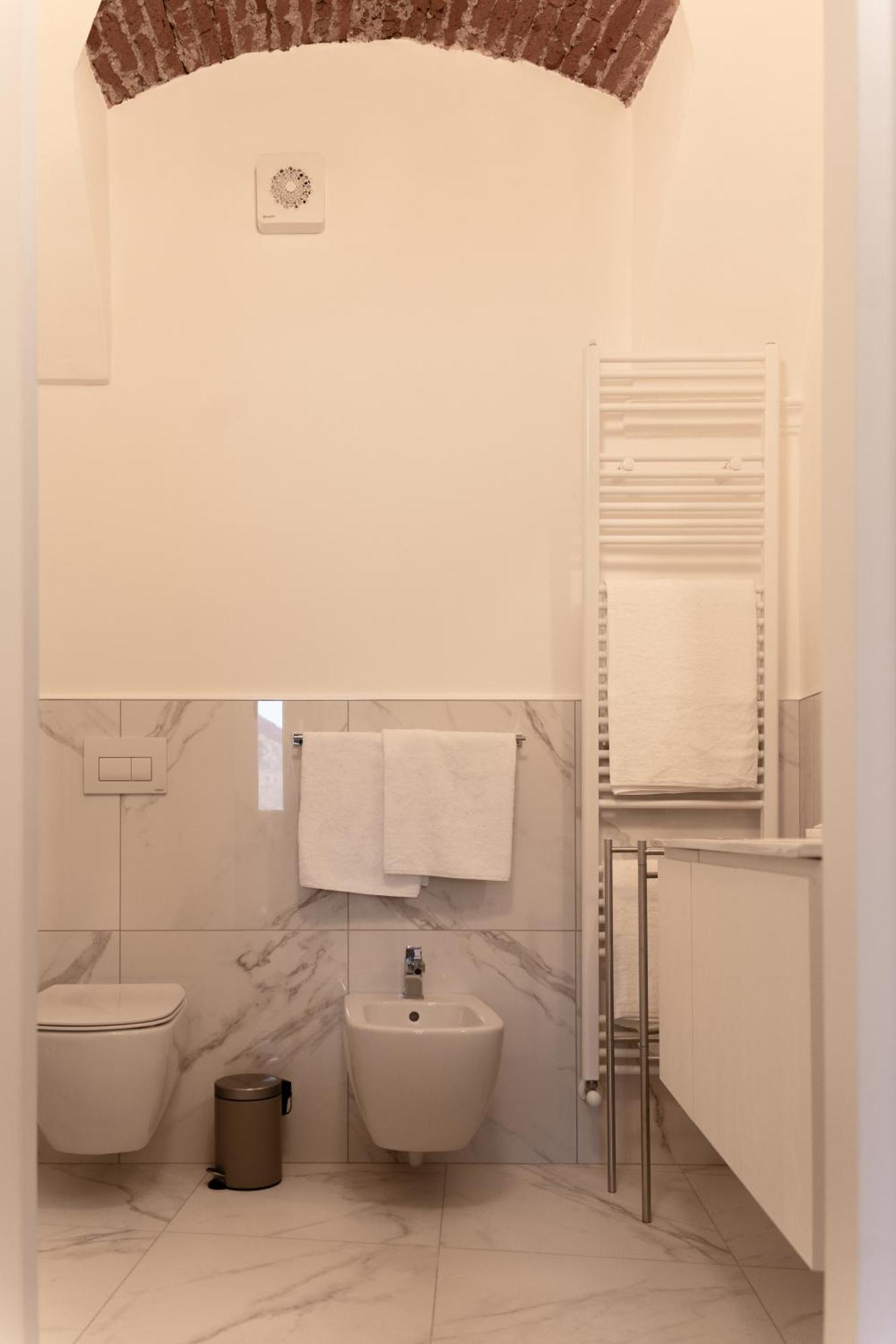 Belvedere 237a Lakeview Luxury